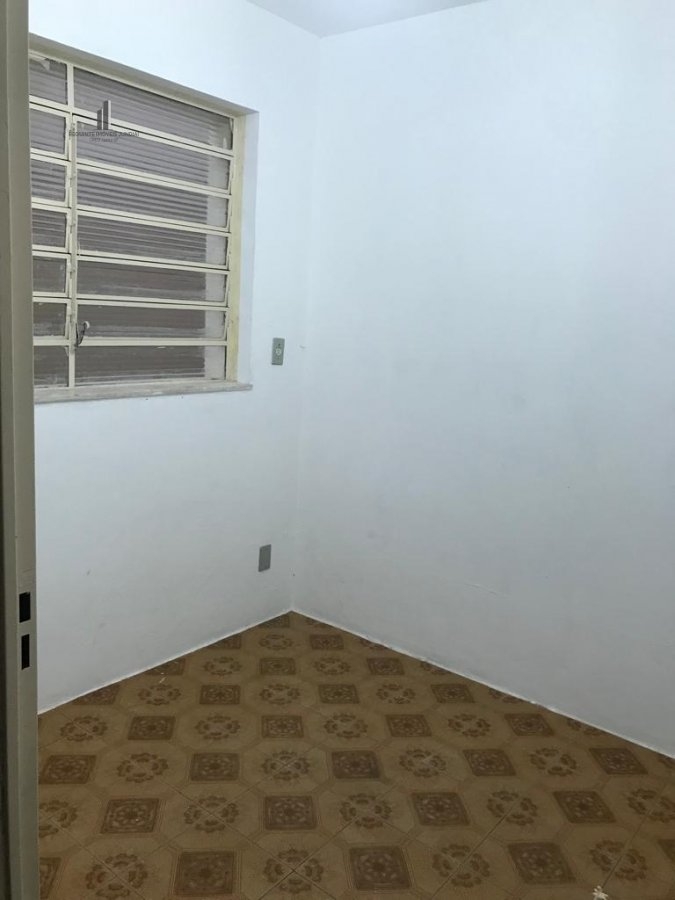 Casa à venda com 7 quartos, 329m² - Foto 18