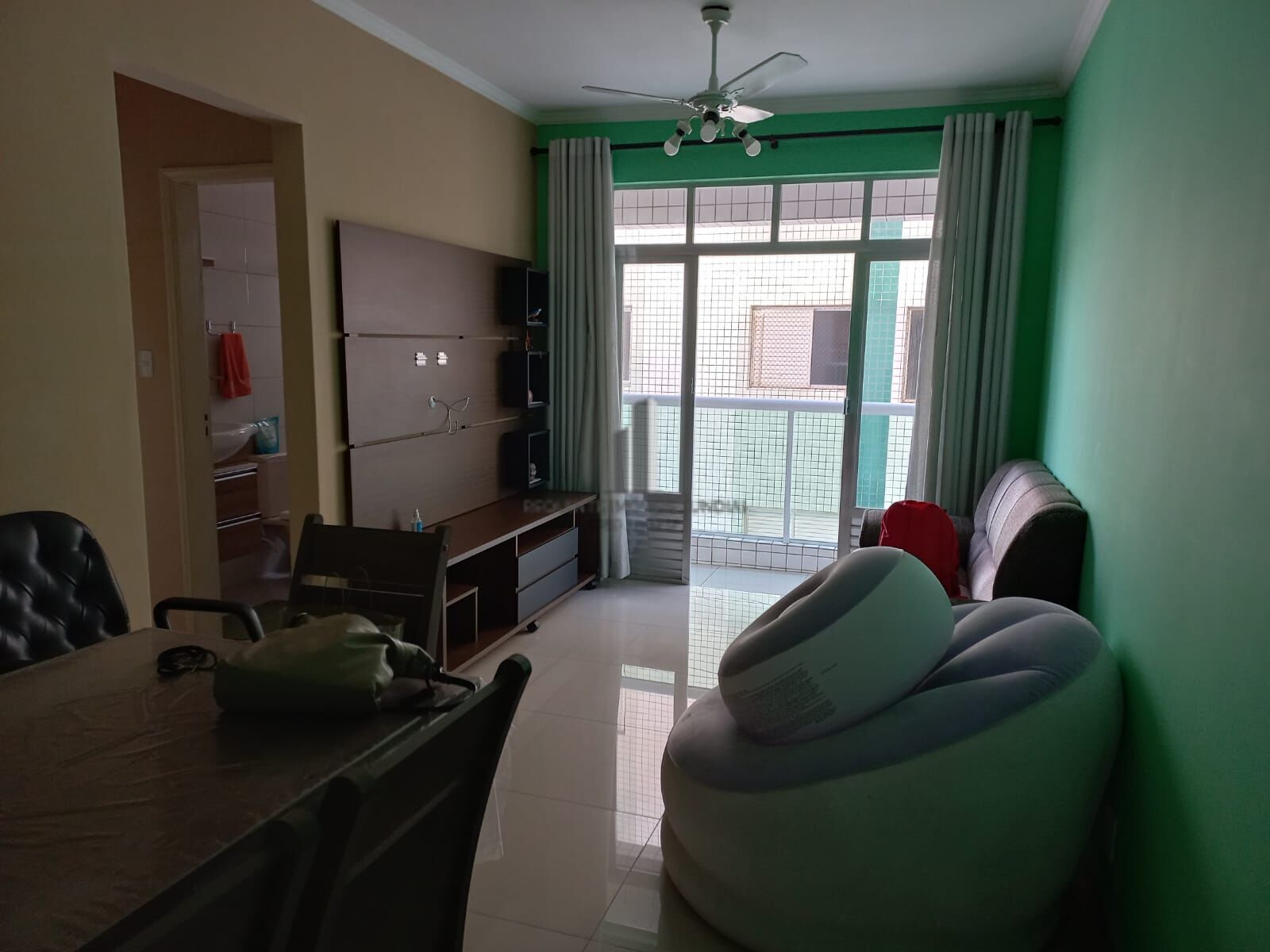 Apartamento à venda com 2 quartos, 66m² - Foto 4