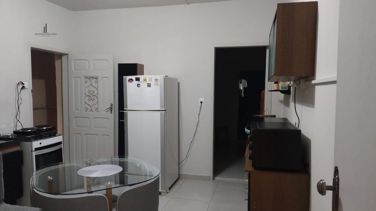 Casa à venda com 2 quartos, 141m² - Foto 4