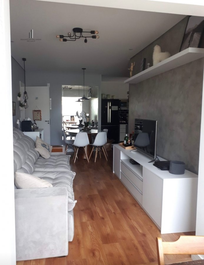 Apartamento à venda com 2 quartos, 66m² - Foto 2