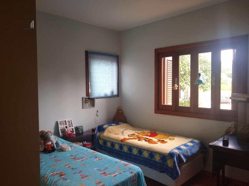 Casa de Condomínio à venda com 3 quartos, 325m² - Foto 17