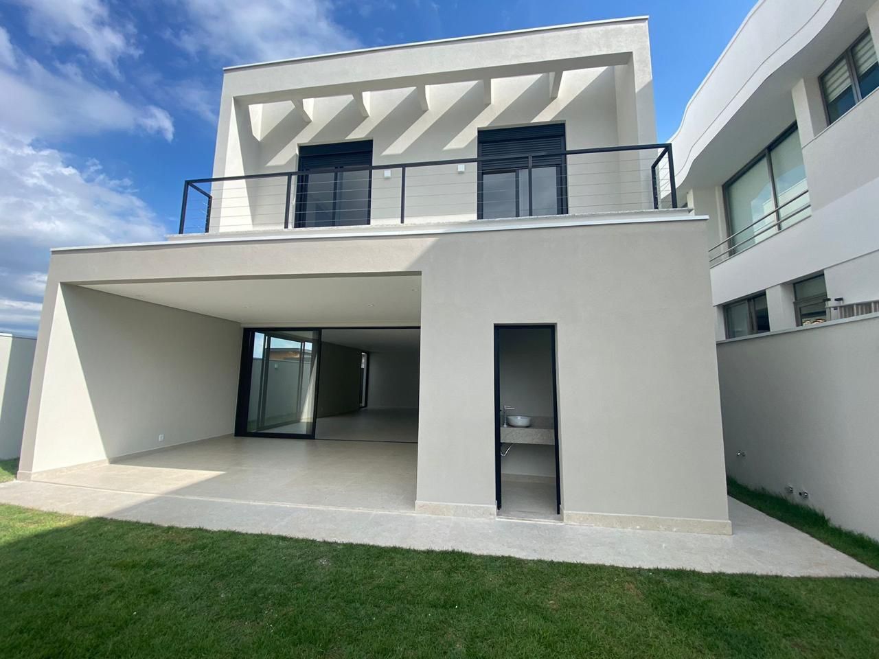 Casa à venda com 3 quartos, 280m² - Foto 8