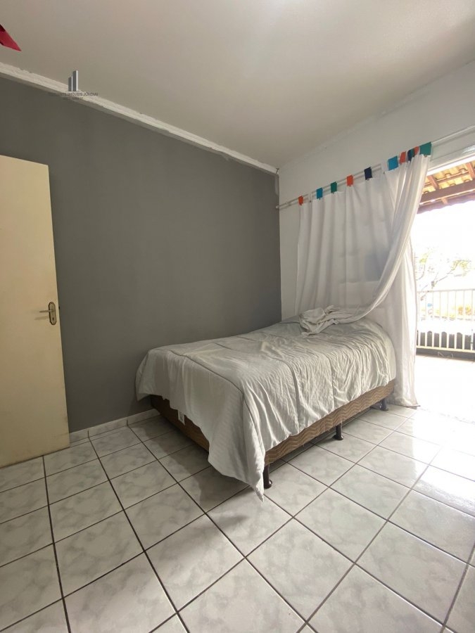 Casa à venda com 2 quartos, 150m² - Foto 13