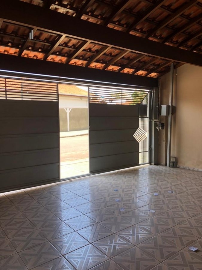 Casa à venda com 2 quartos, 110m² - Foto 9