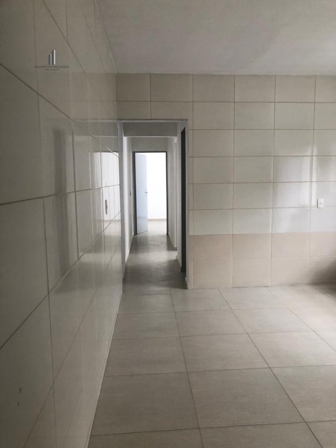 Casa à venda com 2 quartos, 110m² - Foto 3