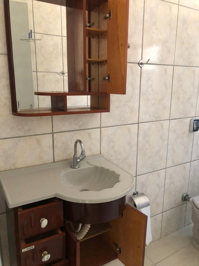 Casa à venda com 2 quartos, 110m² - Foto 10