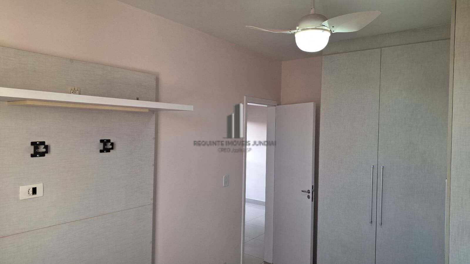 Apartamento à venda com 2 quartos, 55m² - Foto 12