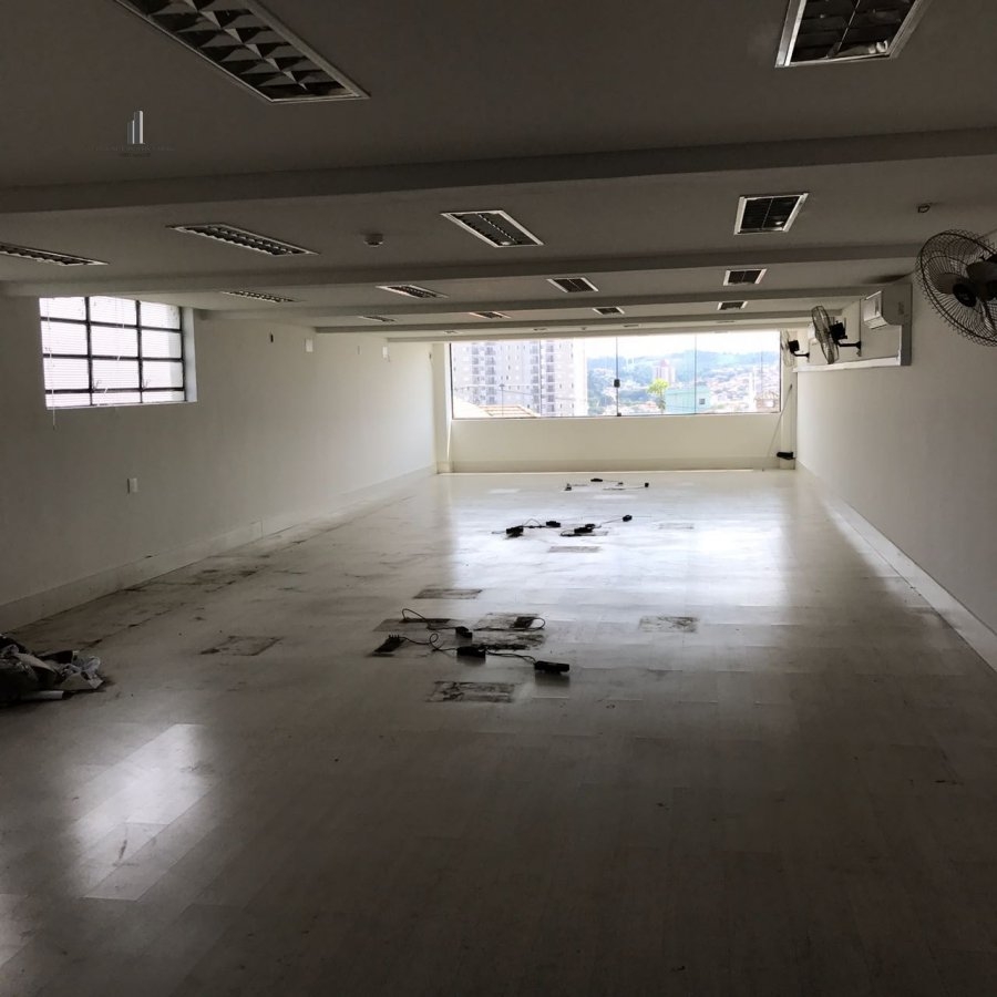 Prédio Inteiro para alugar, 1400m² - Foto 9