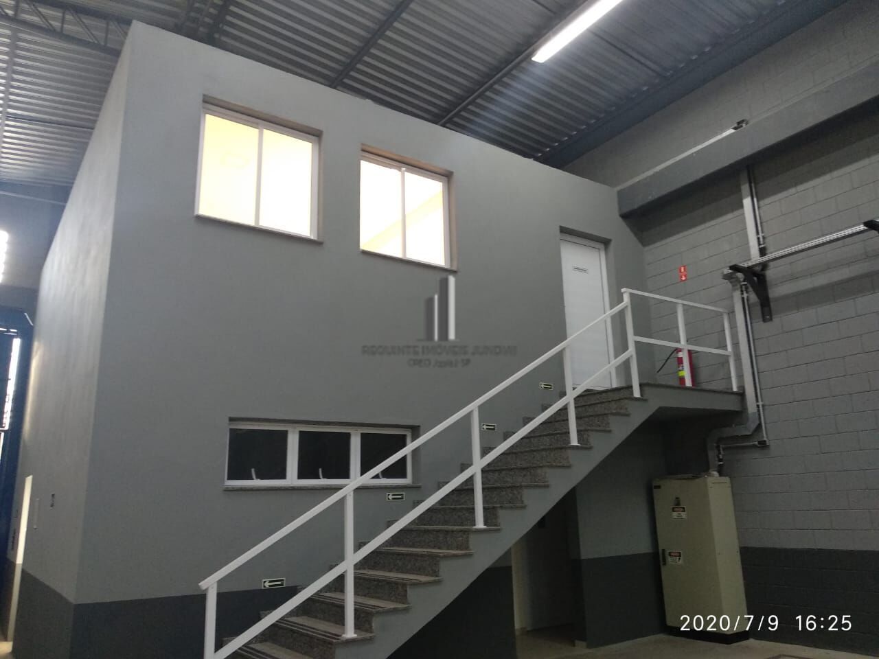 Depósito-Galpão-Armazém à venda, 414m² - Foto 6