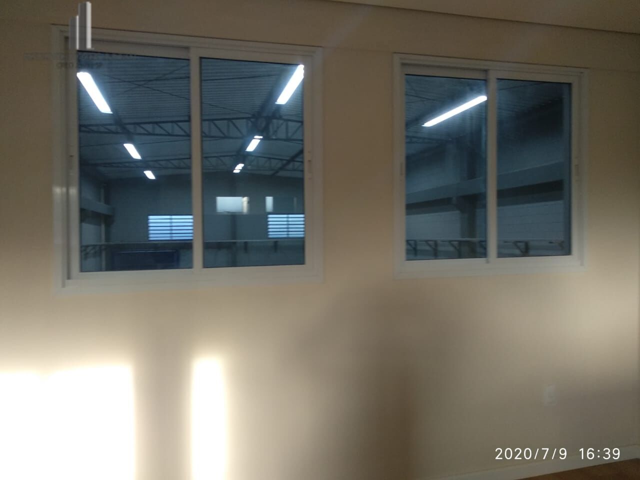 Depósito-Galpão-Armazém à venda, 414m² - Foto 15