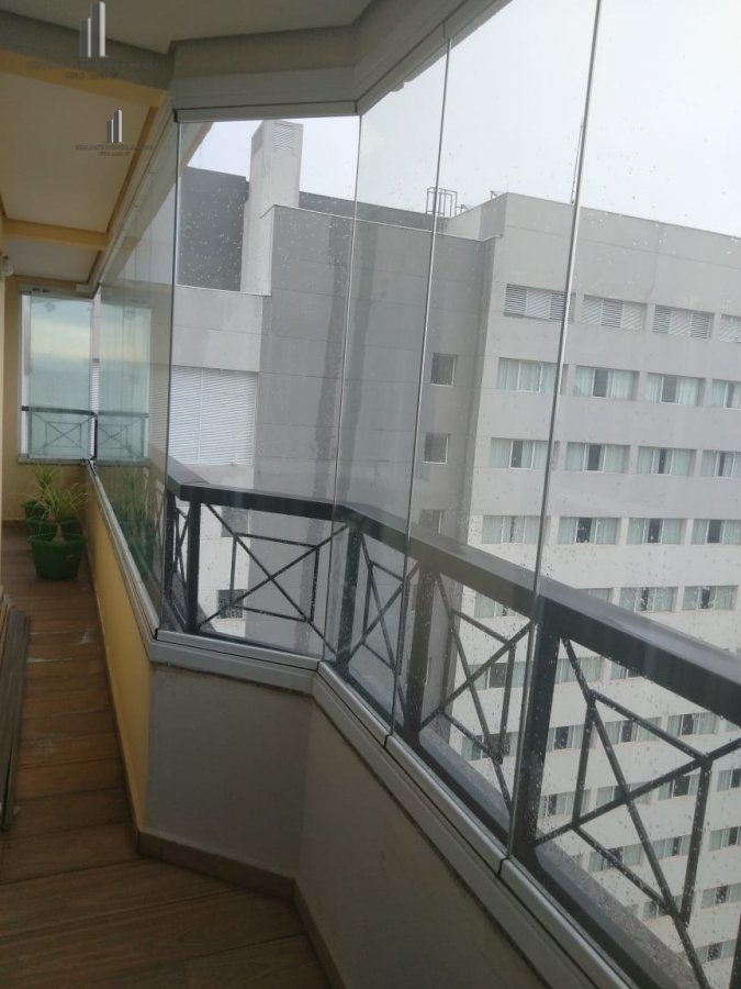 Apartamento para alugar com 4 quartos, 175m² - Foto 12