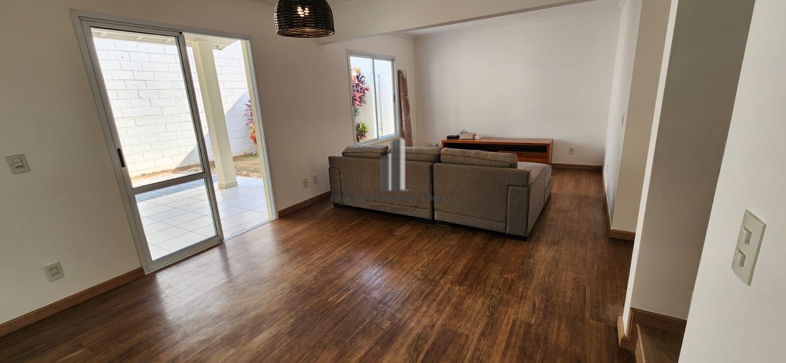 Casa de Condomínio para alugar com 3 quartos, 173m² - Foto 4