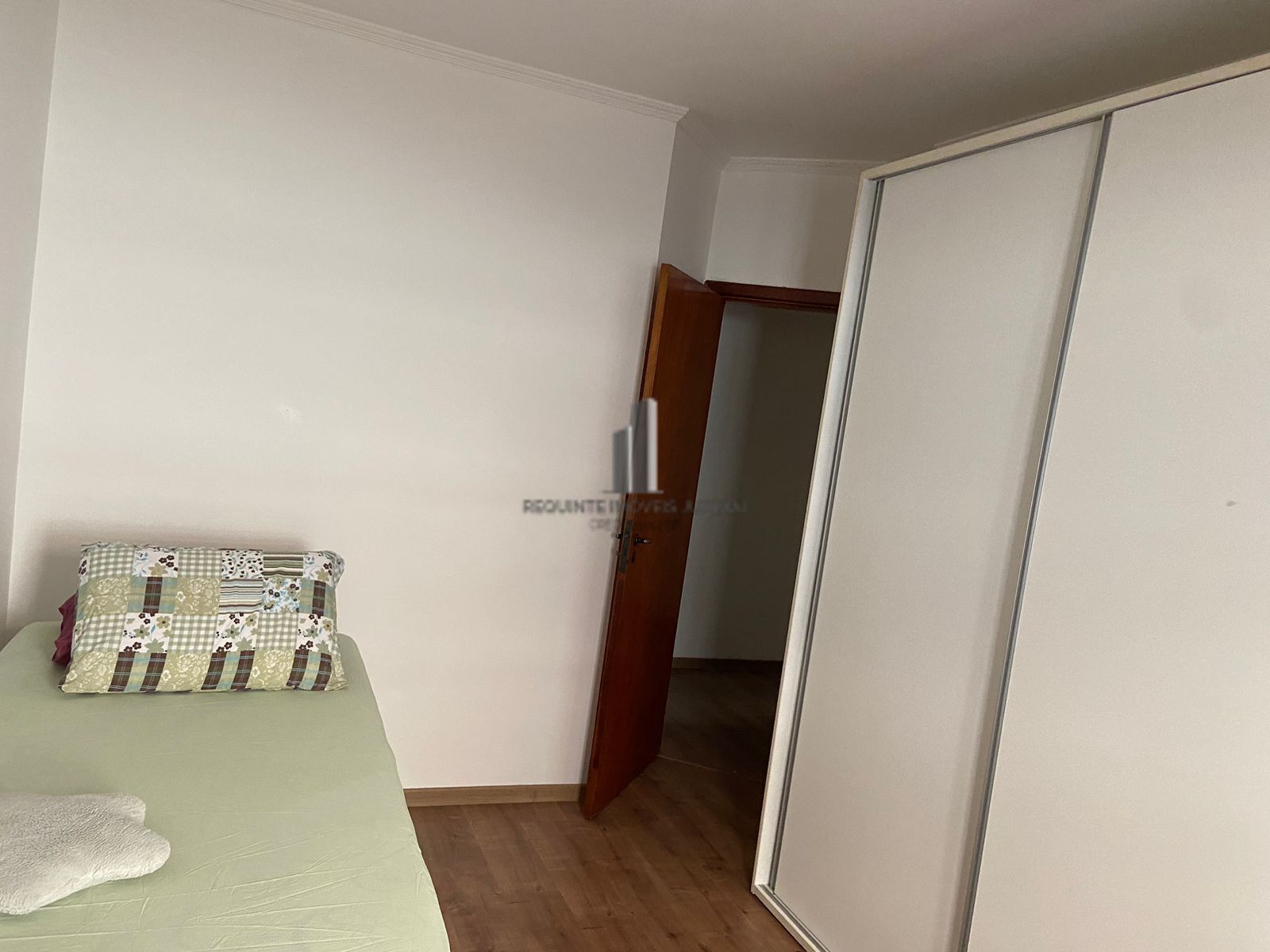 Casa à venda com 4 quartos, 315m² - Foto 18