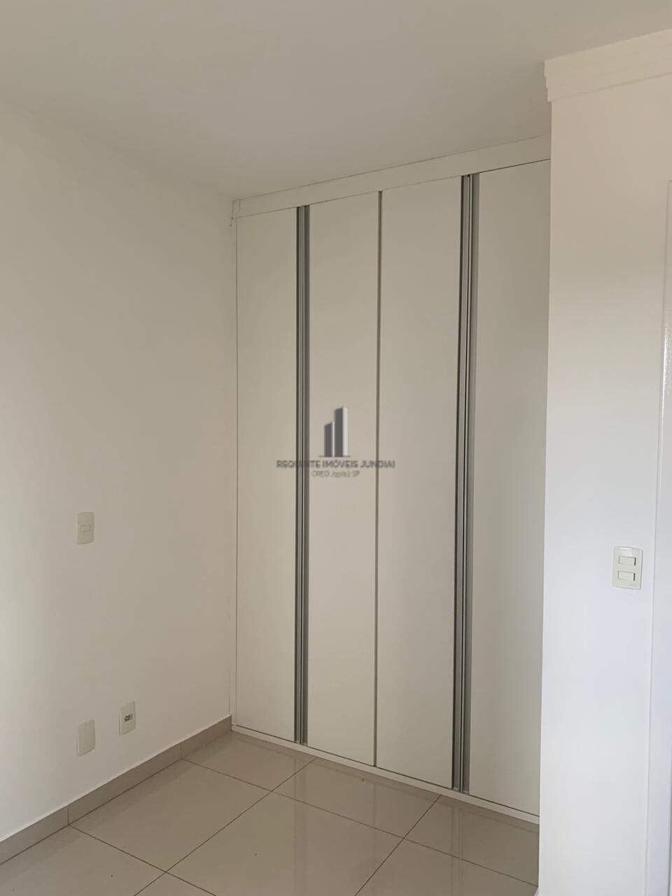 Apartamento para alugar com 3 quartos, 92m² - Foto 11