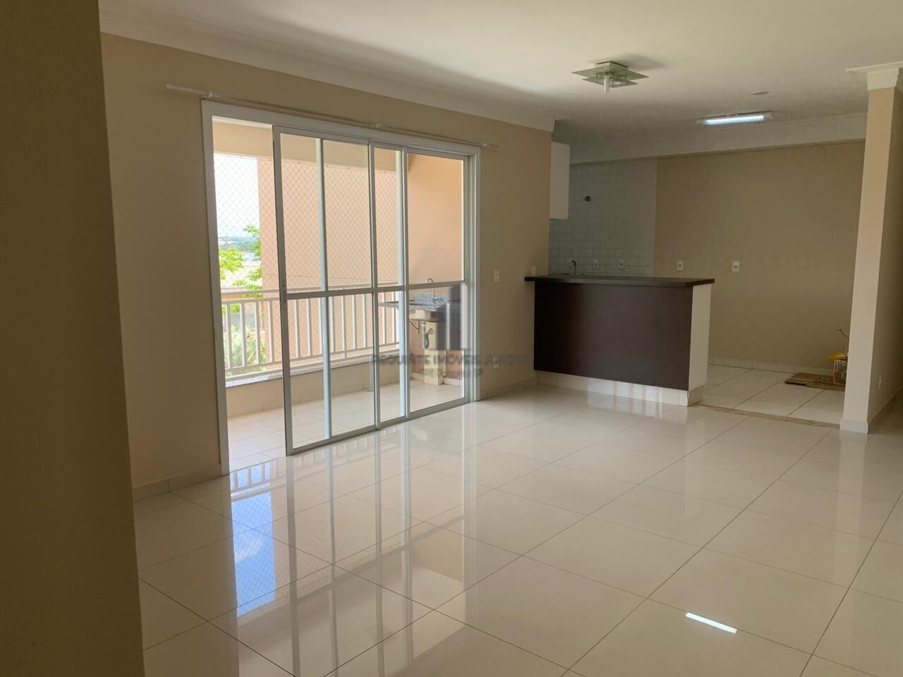 Apartamento para alugar com 3 quartos, 92m² - Foto 2