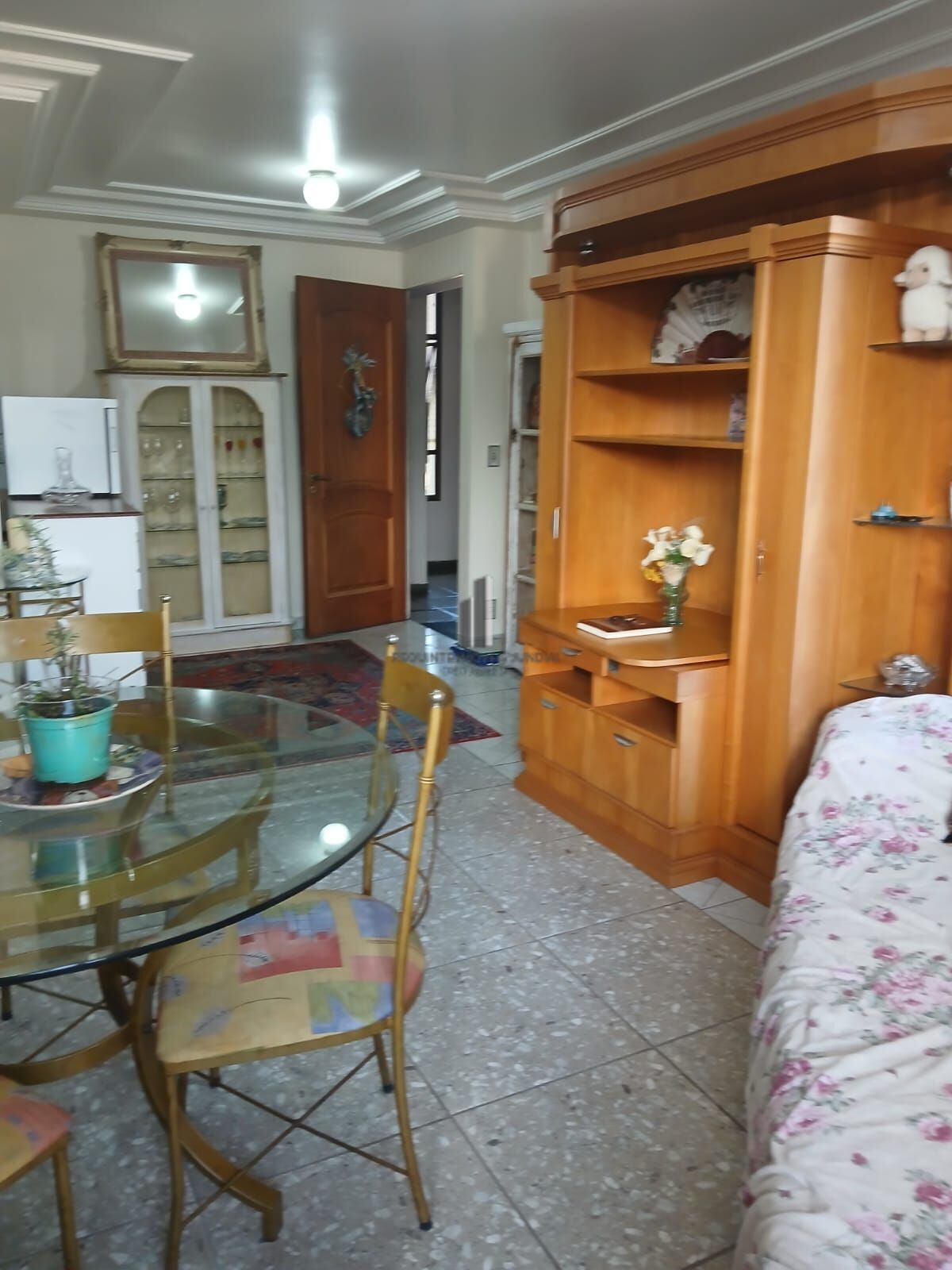 Apartamento à venda com 2 quartos, 77m² - Foto 4