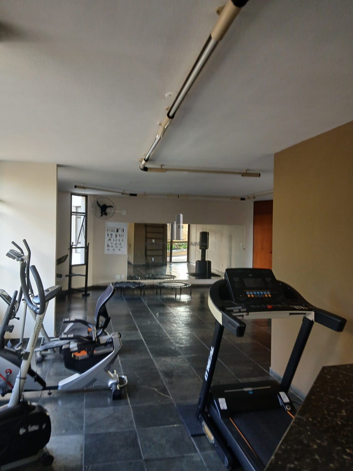 Apartamento à venda com 2 quartos, 77m² - Foto 28