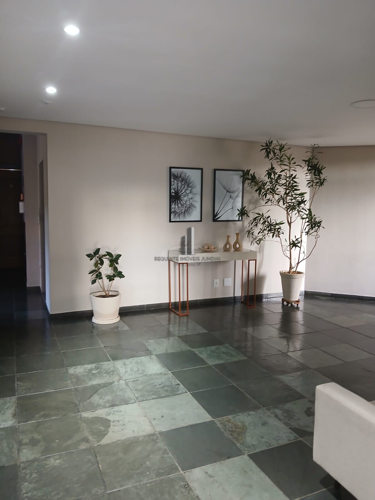 Apartamento à venda com 2 quartos, 77m² - Foto 25
