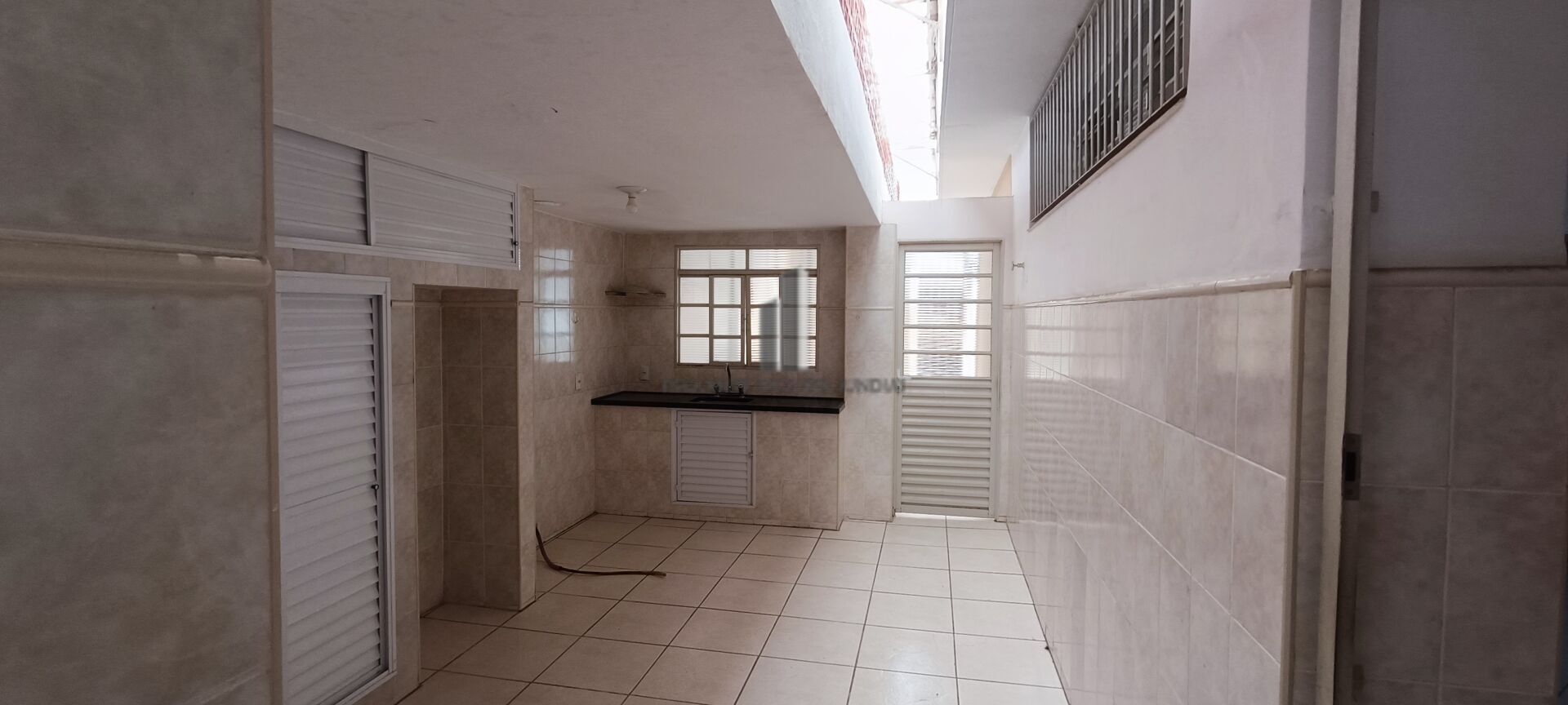 Casa à venda com 4 quartos, 251m² - Foto 19