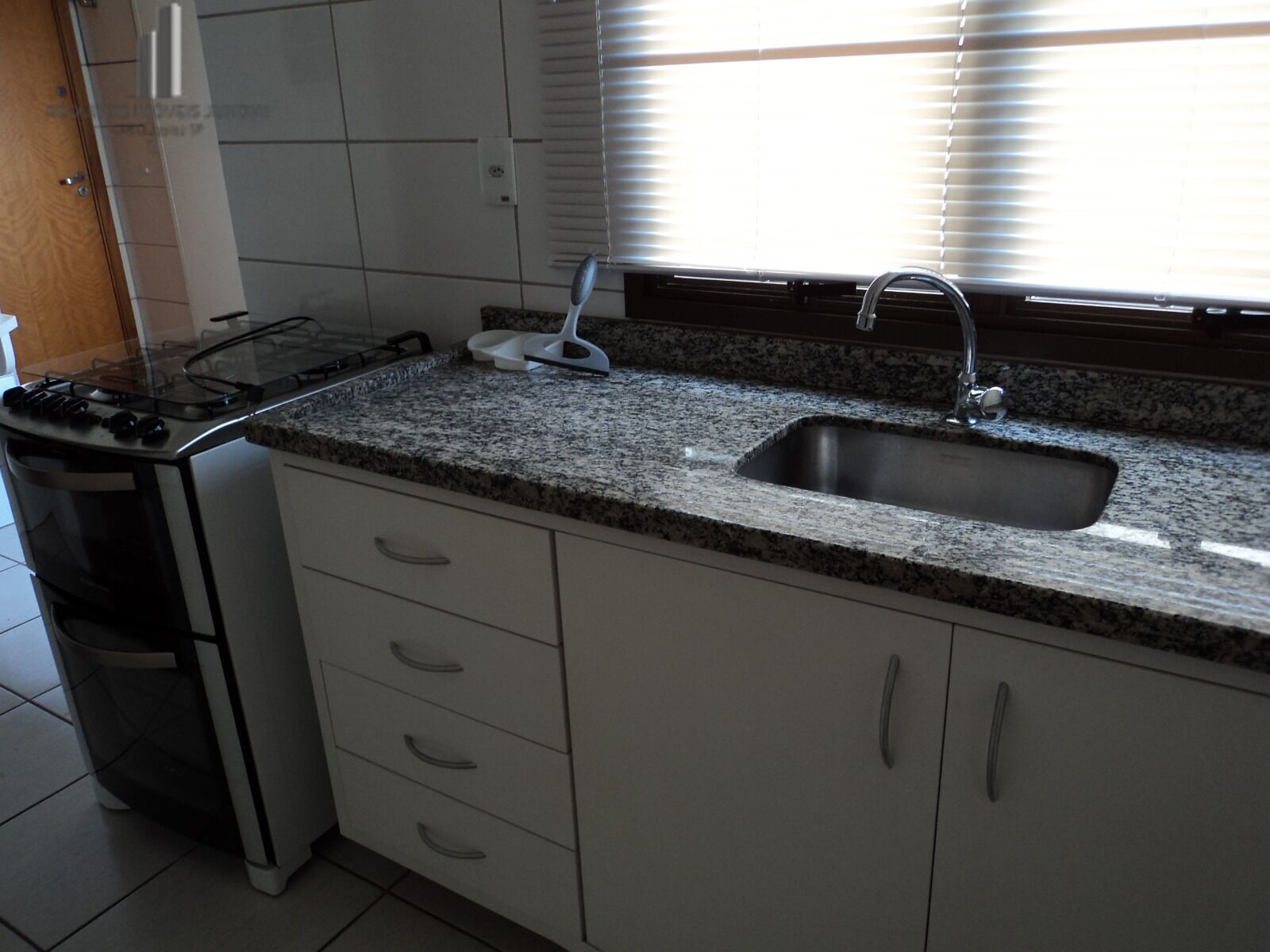 Apartamento para alugar com 3 quartos, 92m² - Foto 8