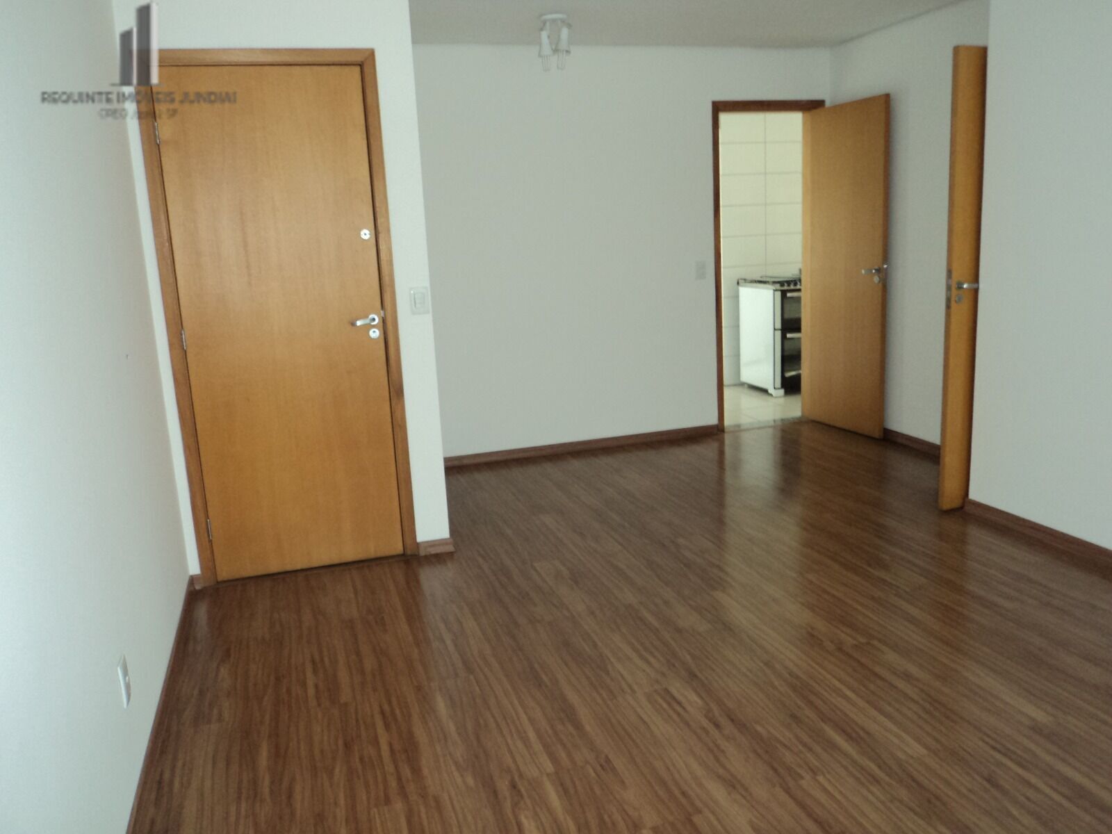 Apartamento para alugar com 3 quartos, 92m² - Foto 2