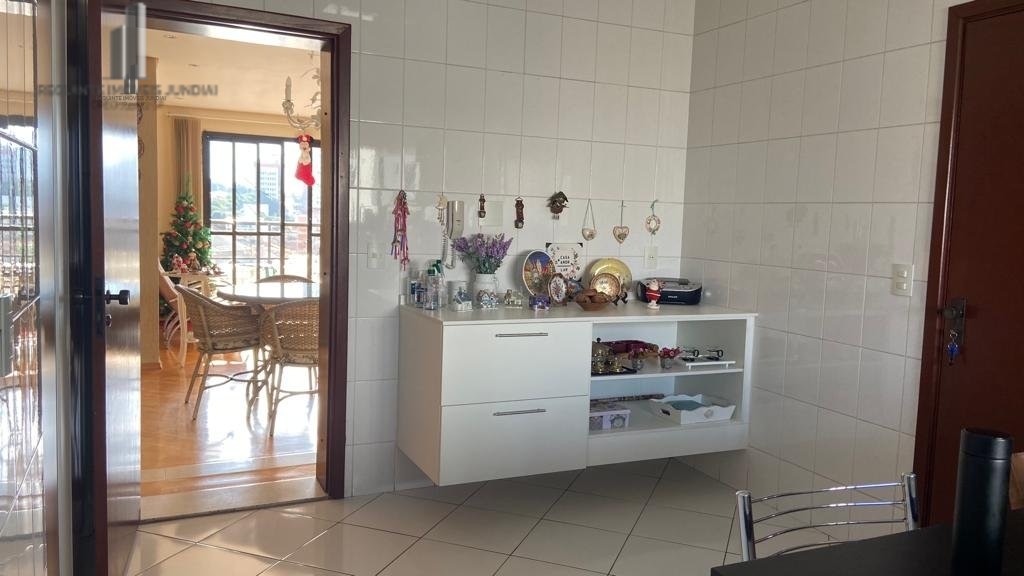 Apartamento à venda com 3 quartos, 157m² - Foto 23