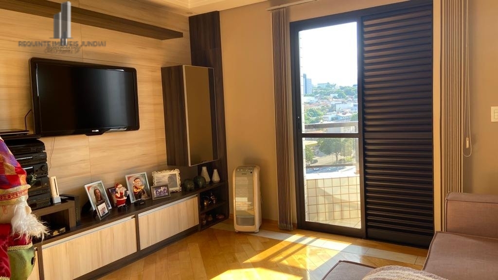 Apartamento à venda com 3 quartos, 157m² - Foto 3