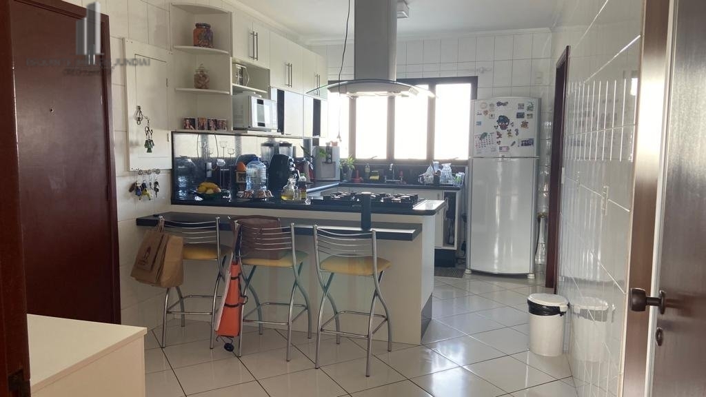 Apartamento à venda com 3 quartos, 157m² - Foto 10