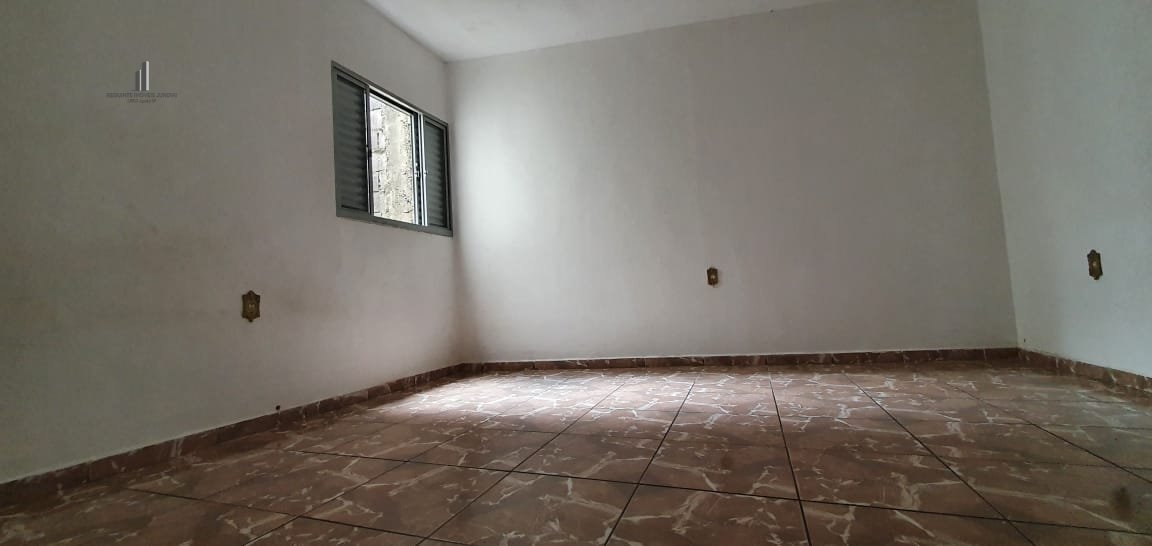 Casa à venda com 2 quartos, 120m² - Foto 17