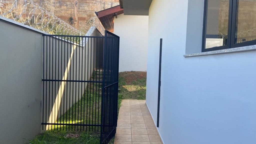 Casa à venda com 4 quartos, 400m² - Foto 27