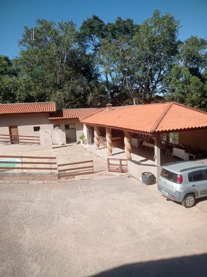 Fazenda à venda com 3 quartos, 529m² - Foto 29