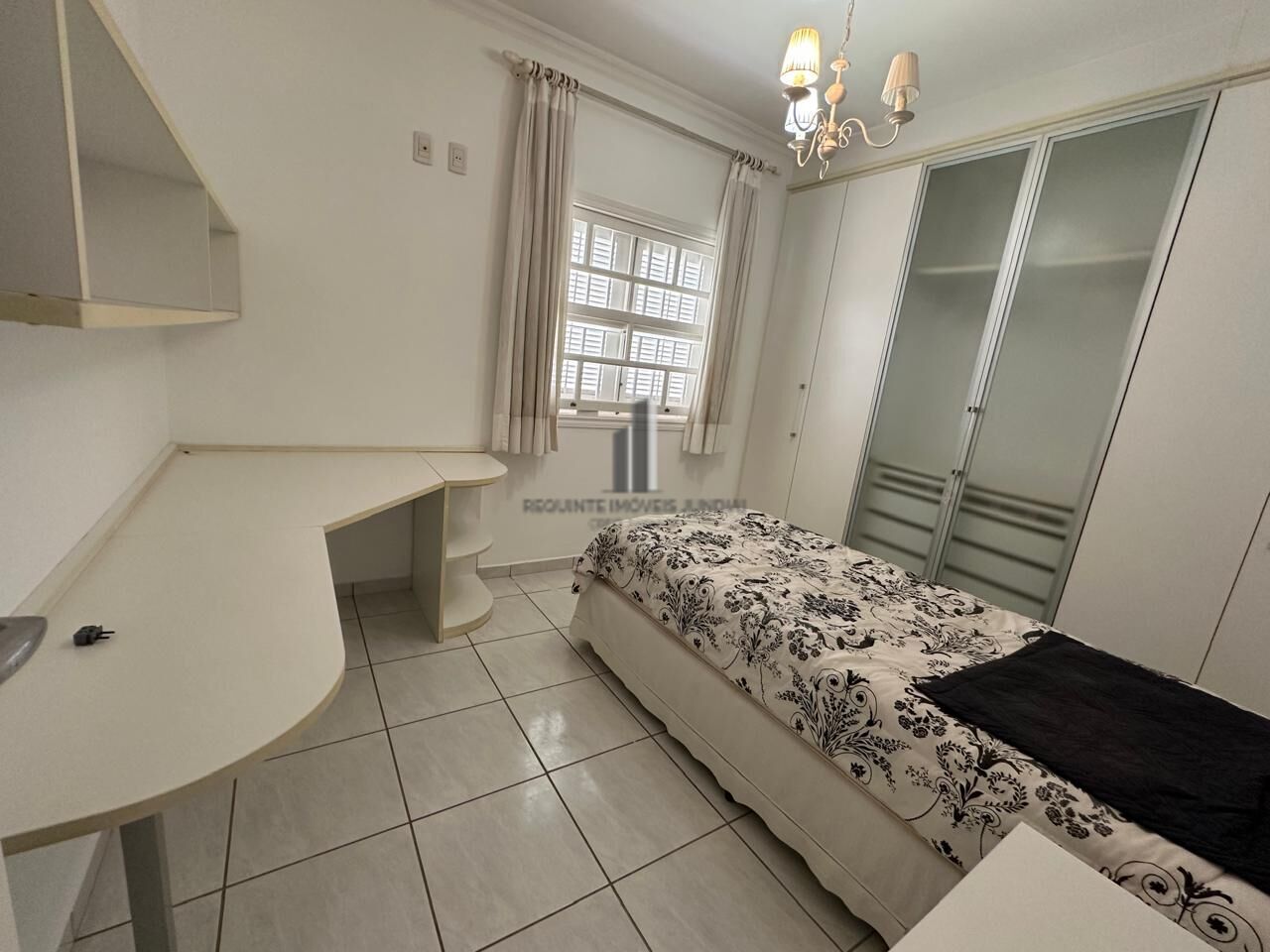 Casa, 3 quartos, 245 m² - Foto 26