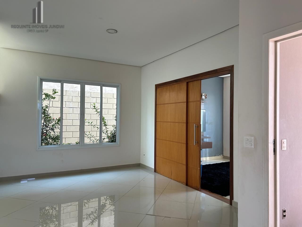 Casa para alugar com 4 quartos, 268m² - Foto 4