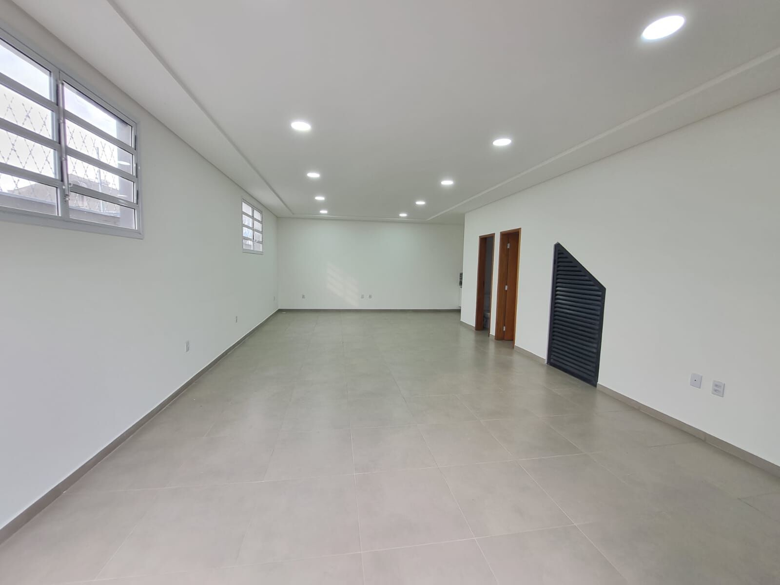 Loja-Salão para alugar, 60m² - Foto 2