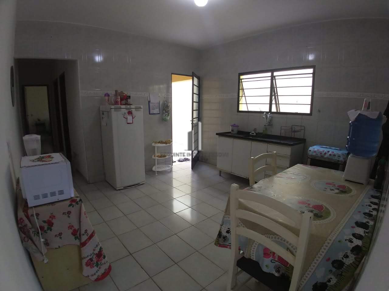 Casa à venda com 2 quartos, 122m² - Foto 10