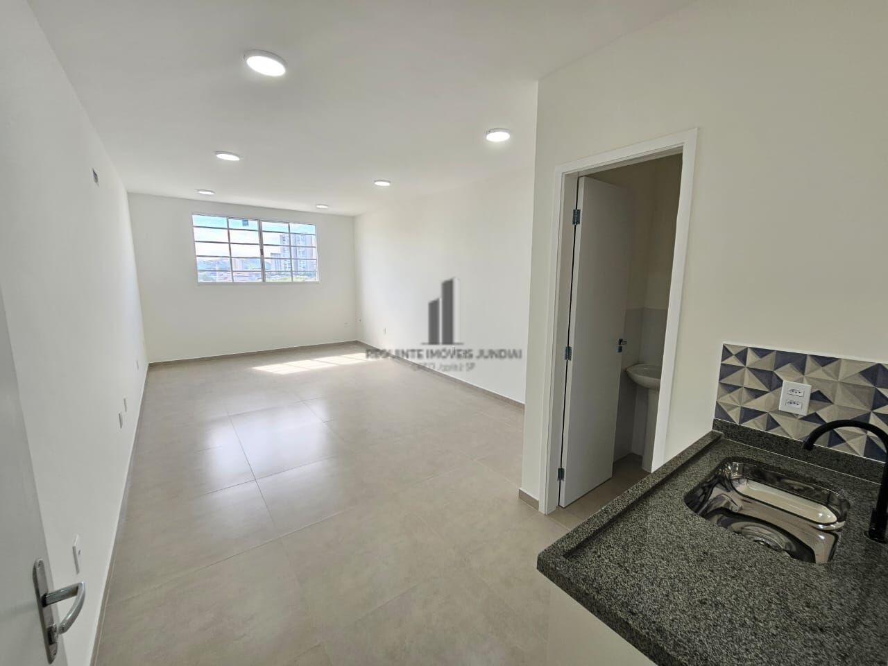 Sala-Conjunto, 30 m² - Foto 1