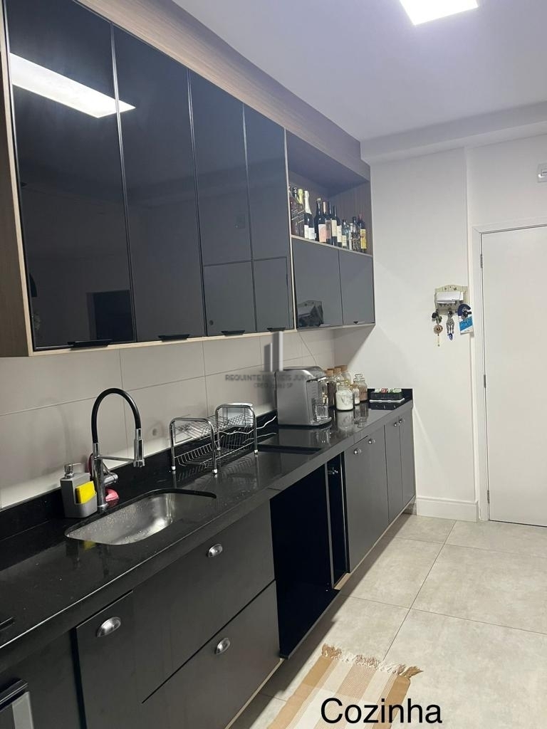 Apartamento à venda com 3 quartos, 130m² - Foto 10