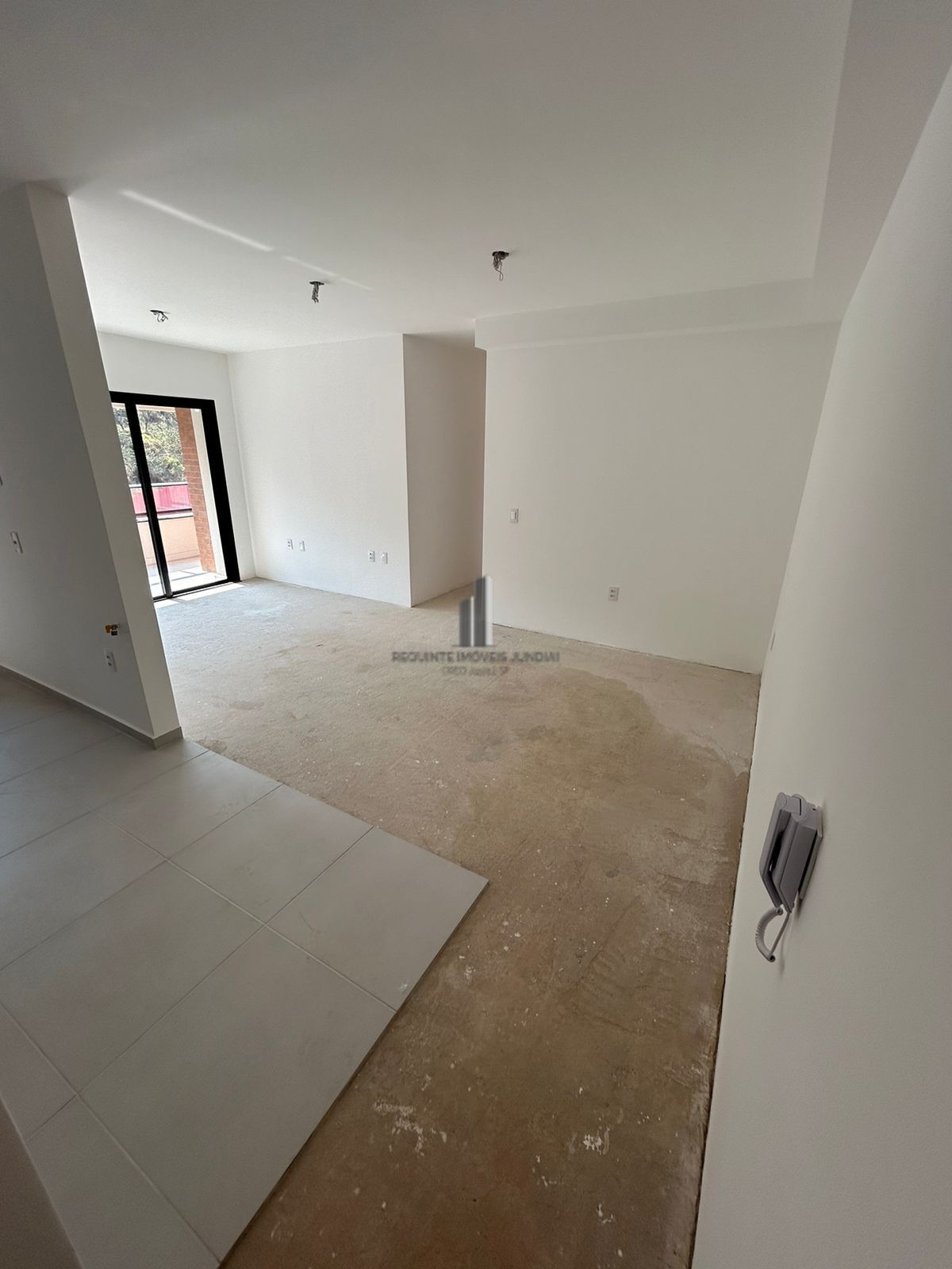 Apartamento à venda com 3 quartos, 95m² - Foto 4