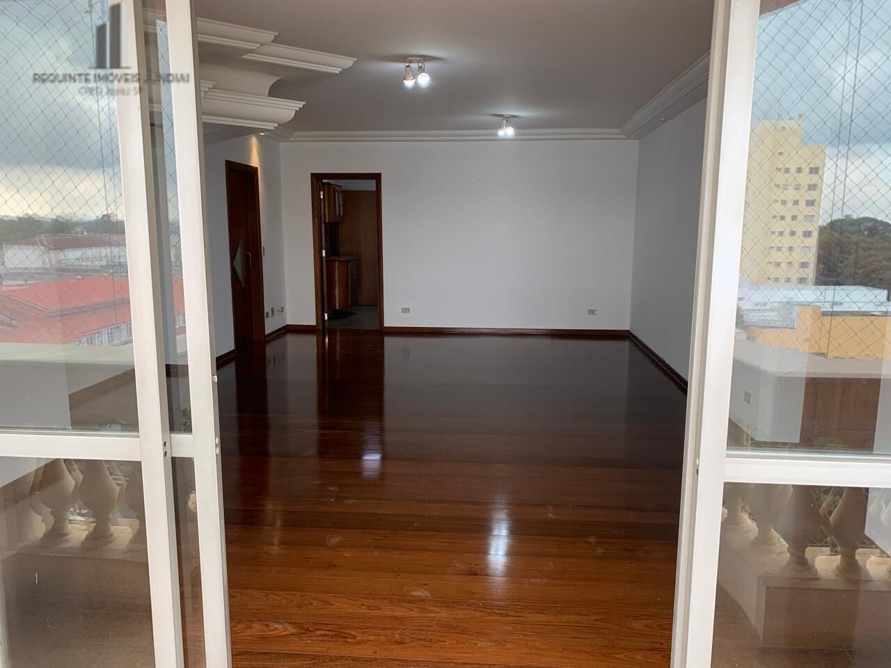 Apartamento para alugar com 4 quartos, 170m² - Foto 4