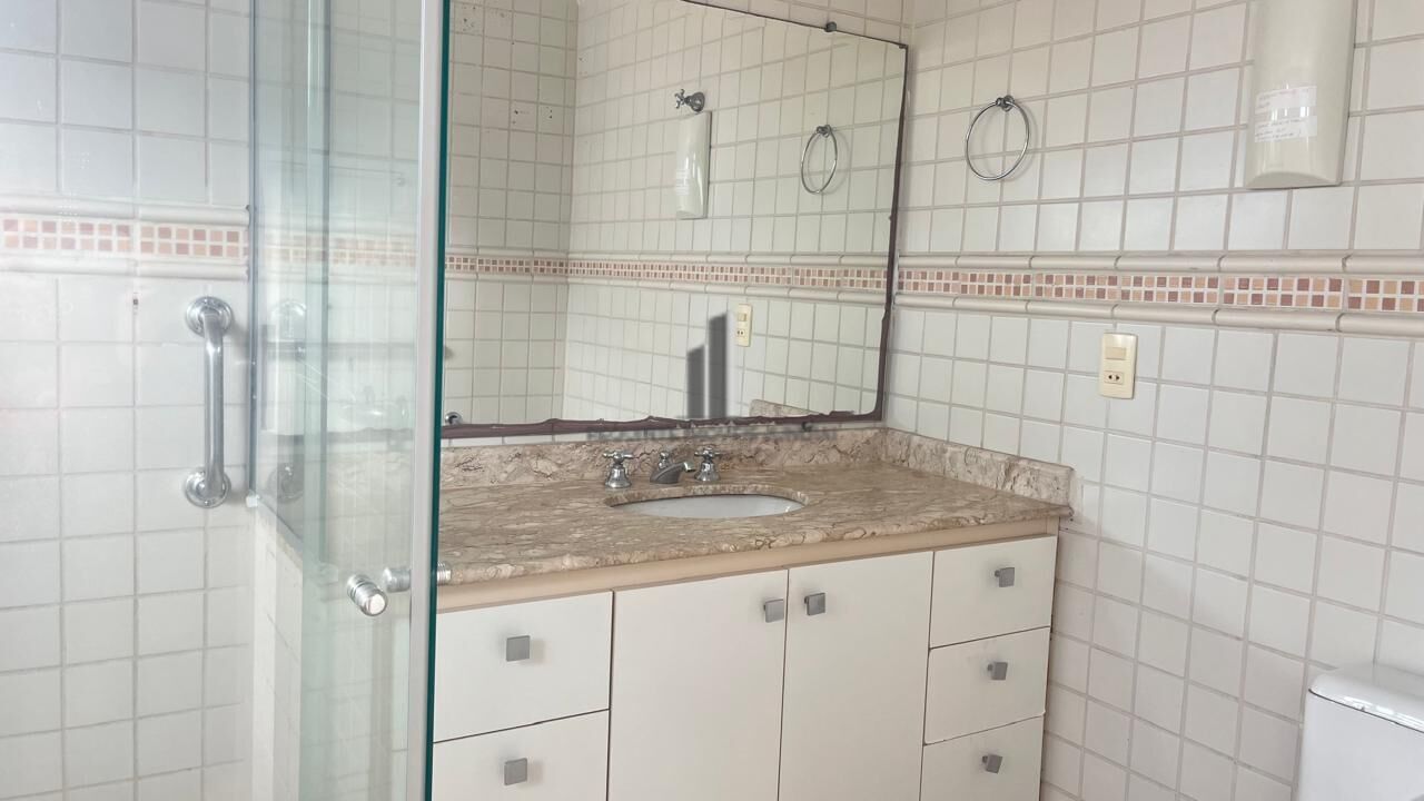 Apartamento à venda com 3 quartos, 173m² - Foto 29