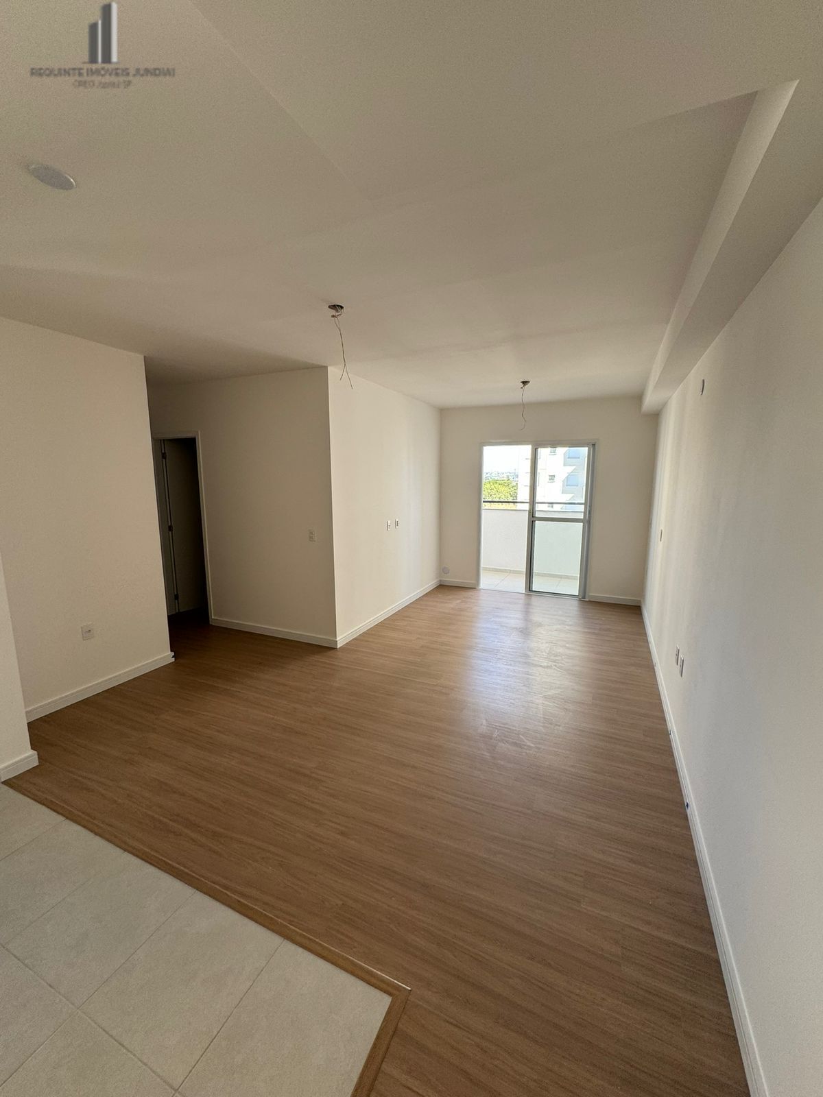 Apartamento à venda com 3 quartos, 78m² - Foto 2