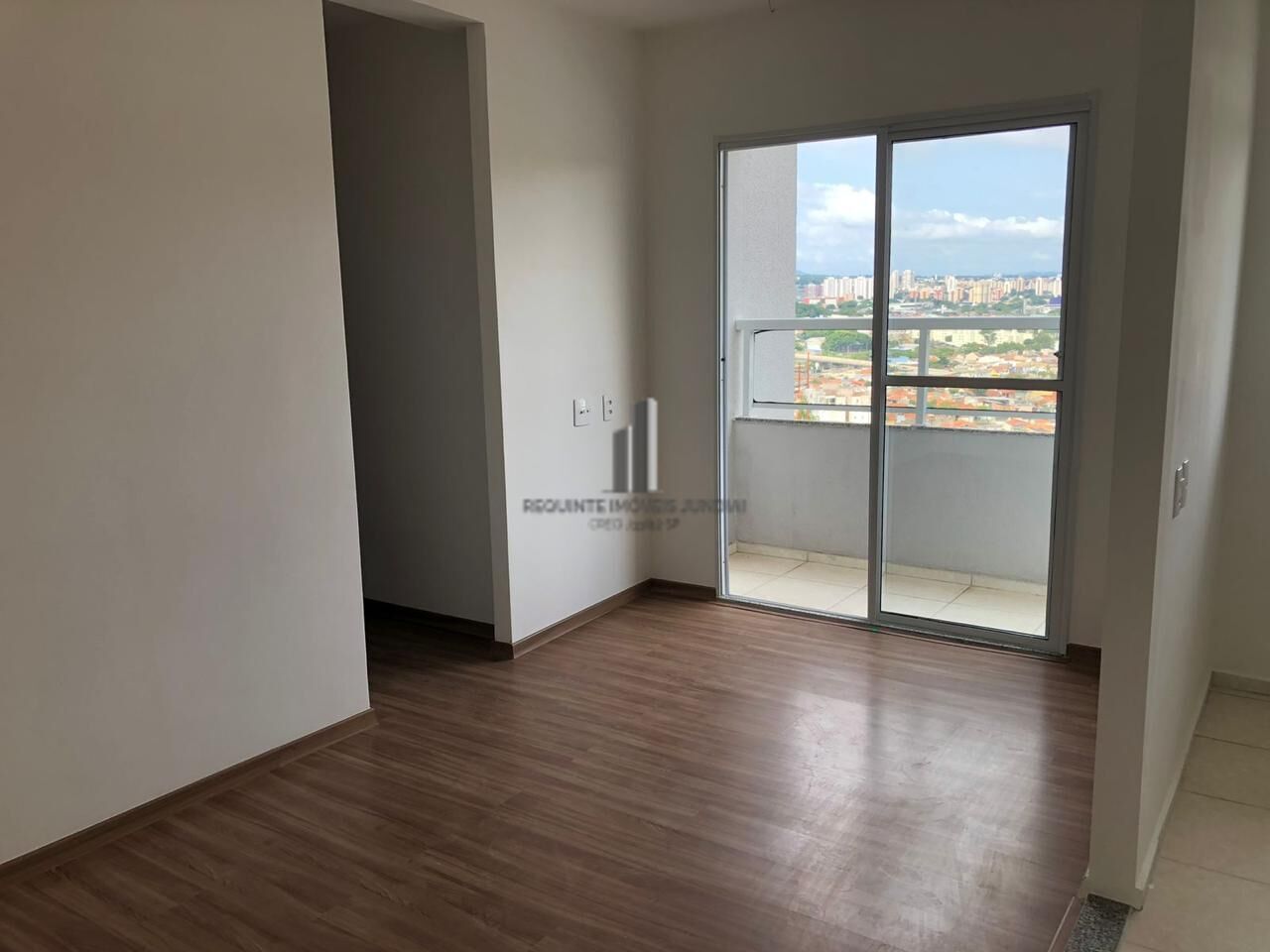 Apartamento à venda com 3 quartos, 54m² - Foto 2