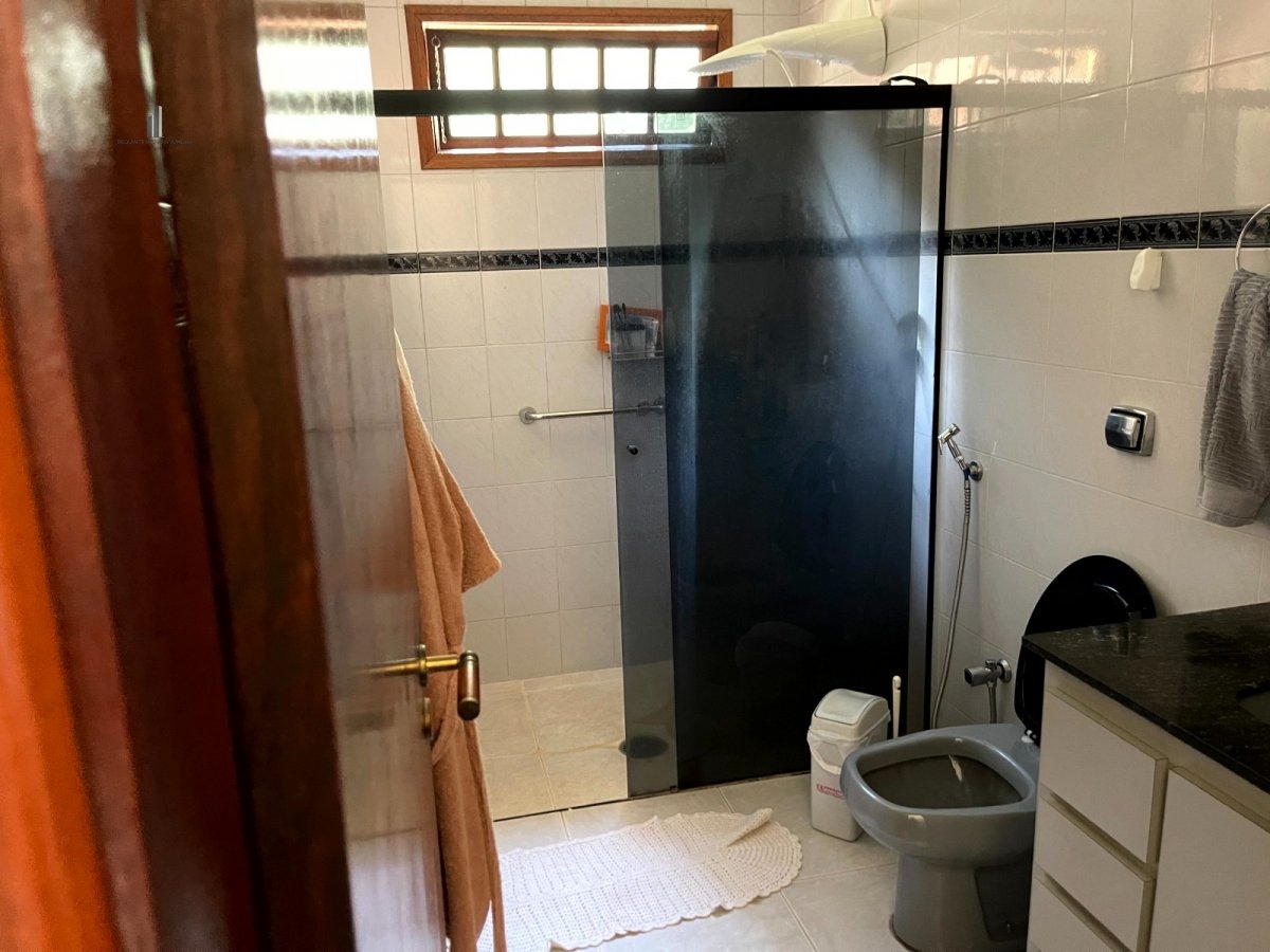 Casa de Condomínio à venda com 4 quartos, 400m² - Foto 22