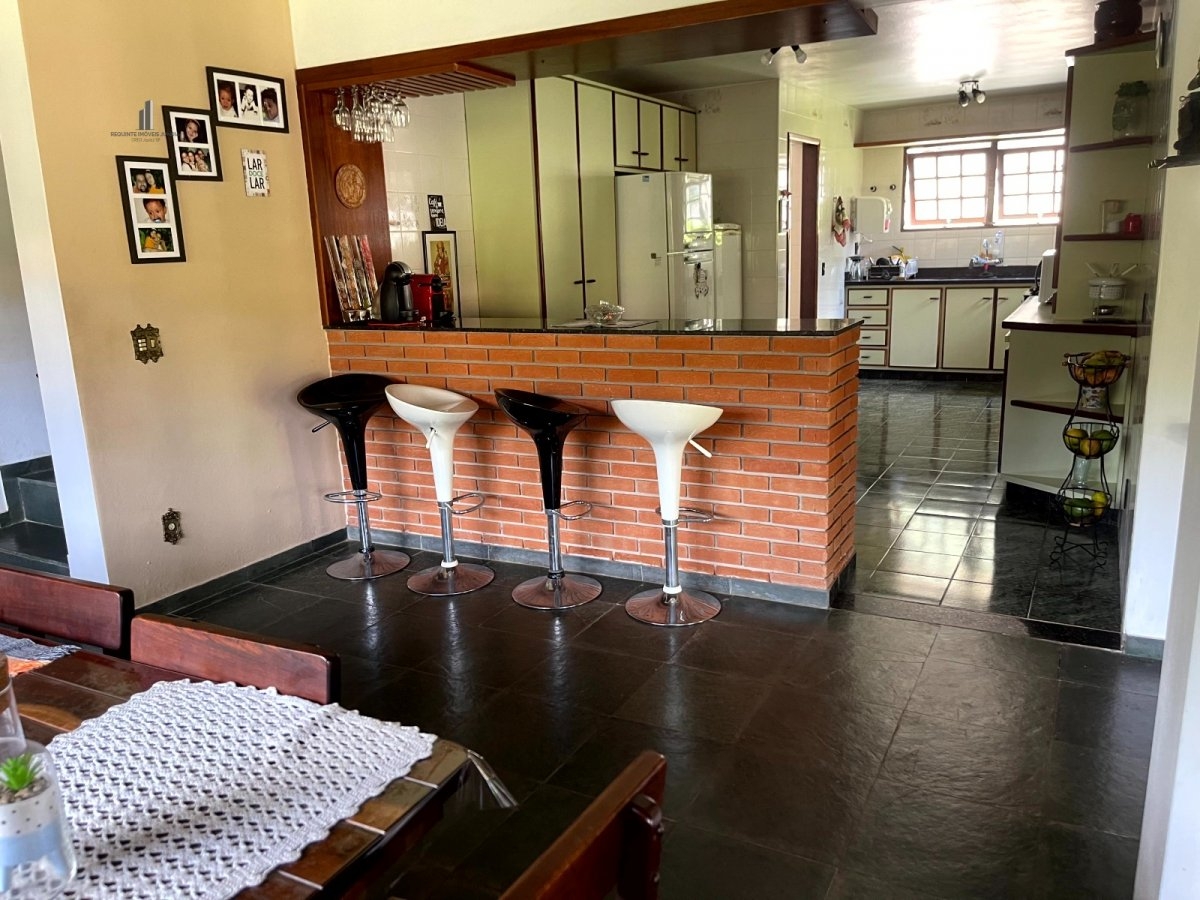 Casa de Condomínio à venda com 4 quartos, 400m² - Foto 5