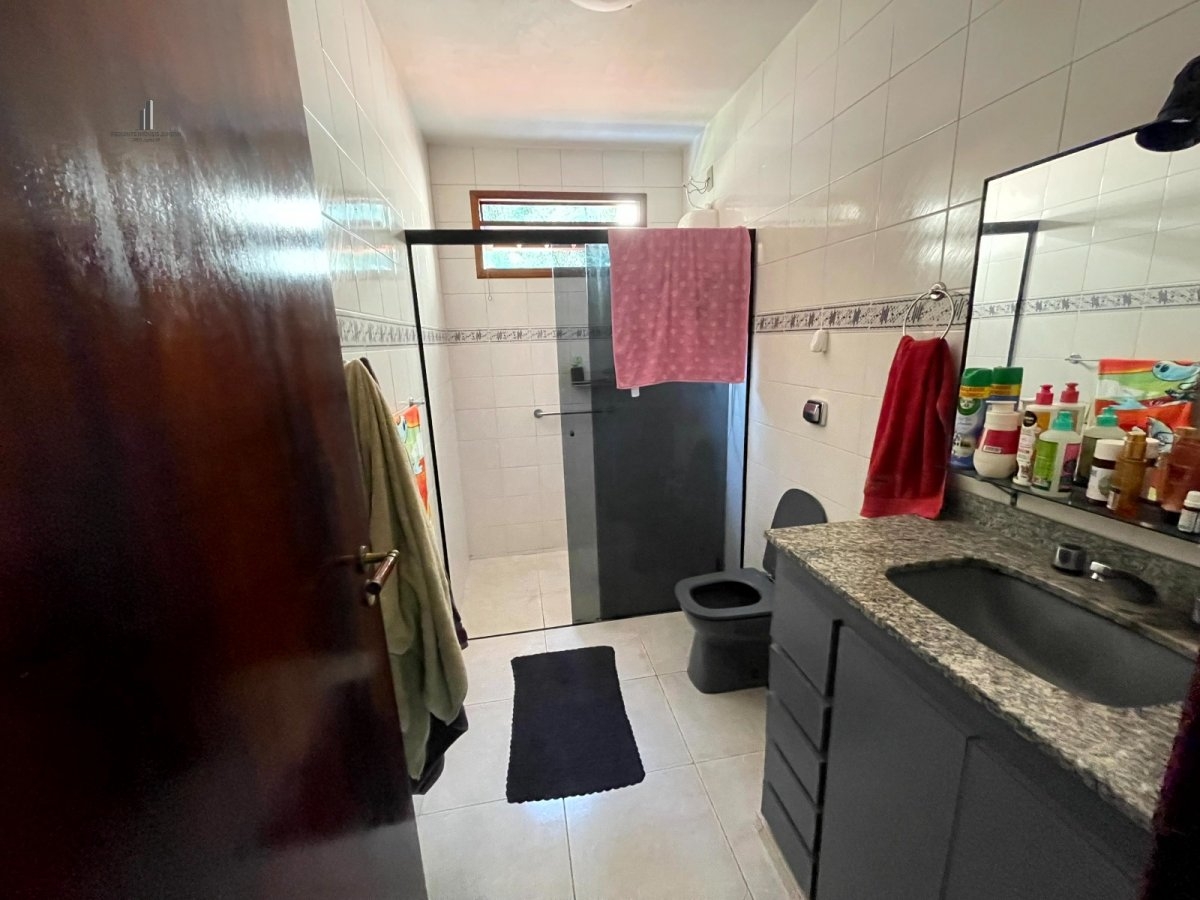 Casa de Condomínio à venda com 4 quartos, 400m² - Foto 26