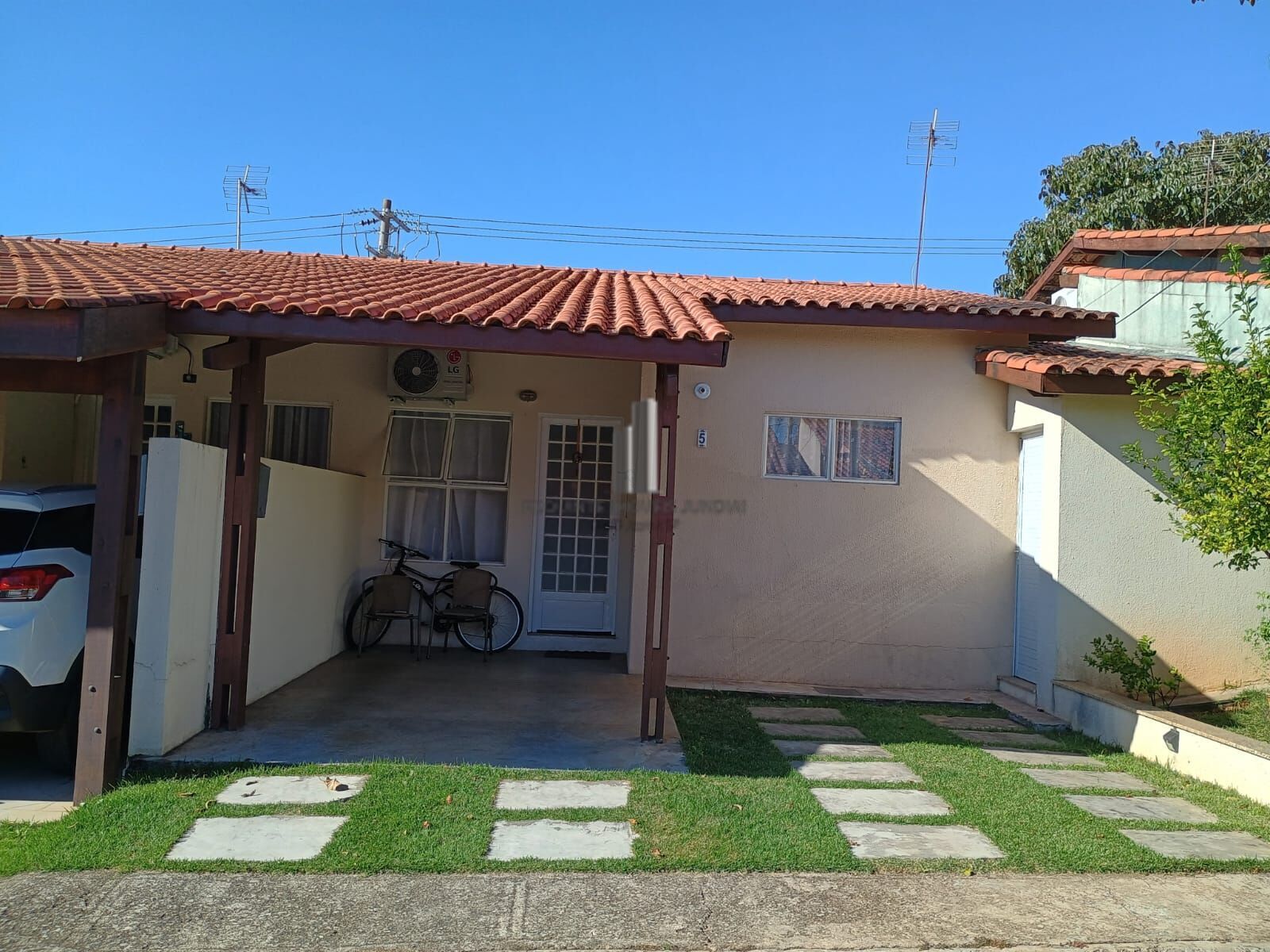 Casa de Condomínio à venda com 3 quartos, 84m² - Foto 2