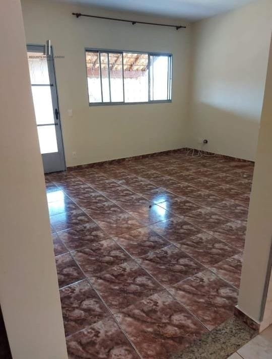 Casa à venda com 2 quartos, 132m² - Foto 9