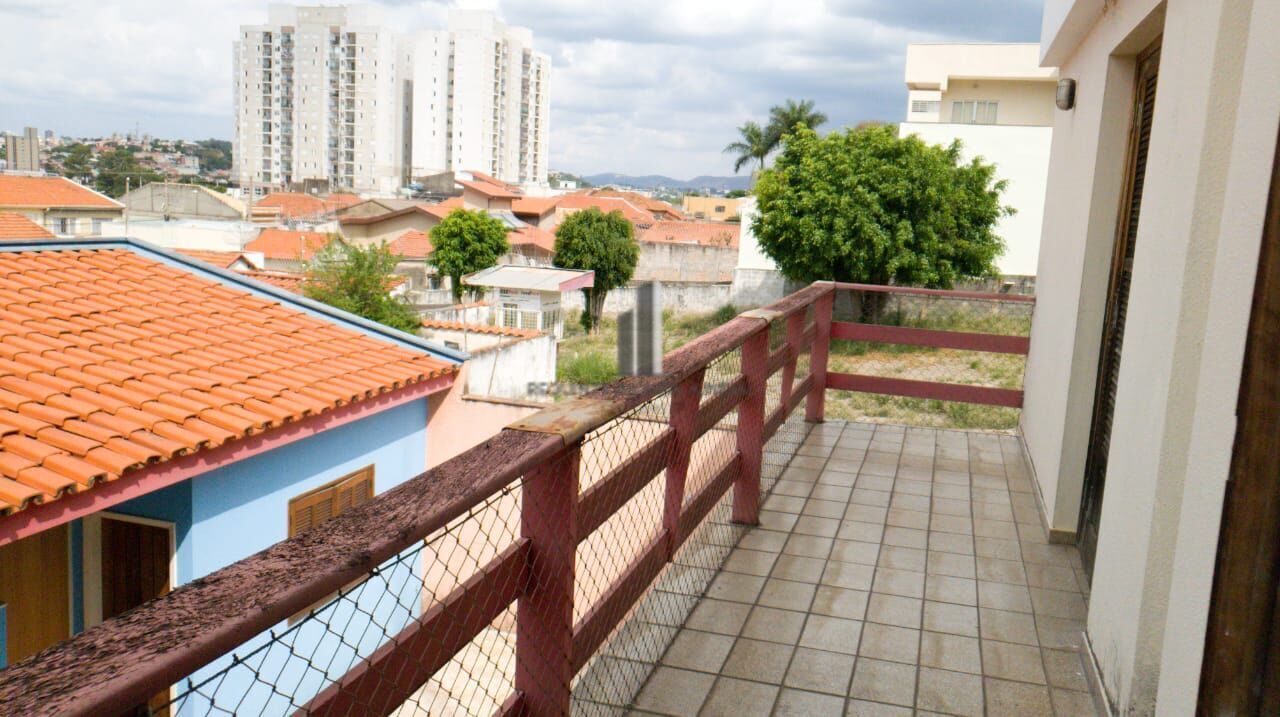 Casa para alugar com 3 quartos, 322m² - Foto 15