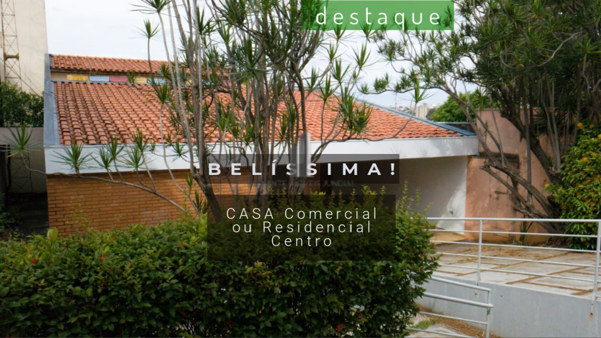 Casa para alugar com 3 quartos, 322m² - Foto 1