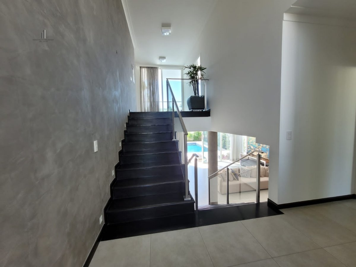 Casa à venda com 3 quartos, 278m² - Foto 12